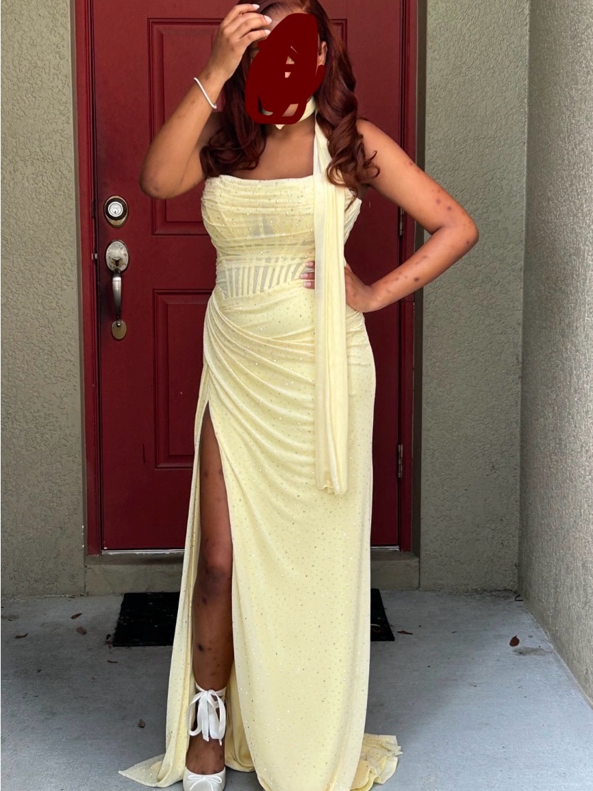 Elegant Strapless Yellow Evening Gown With Side Slit